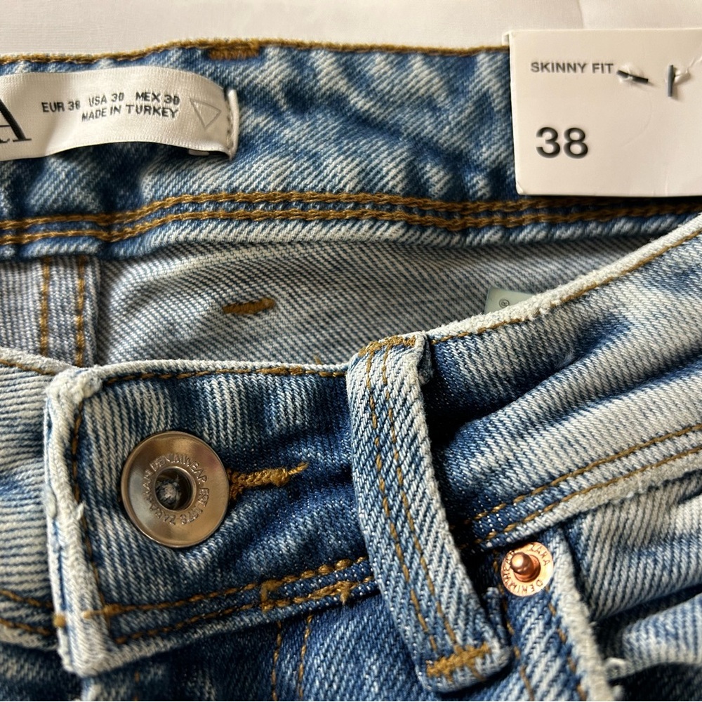 ZARA (NWT) Paint Splatter Skinny Jeans